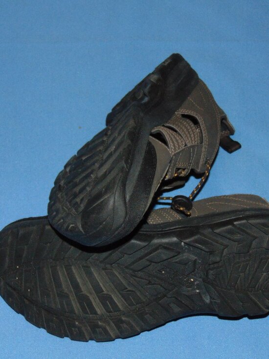 TEVA KITLING CLOSED TOE SANDALS - Picture 4 of 5
